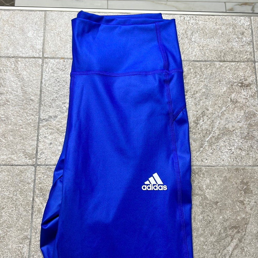 NWOT! Adidas workout leggings. Only tried on and in perfect condition!